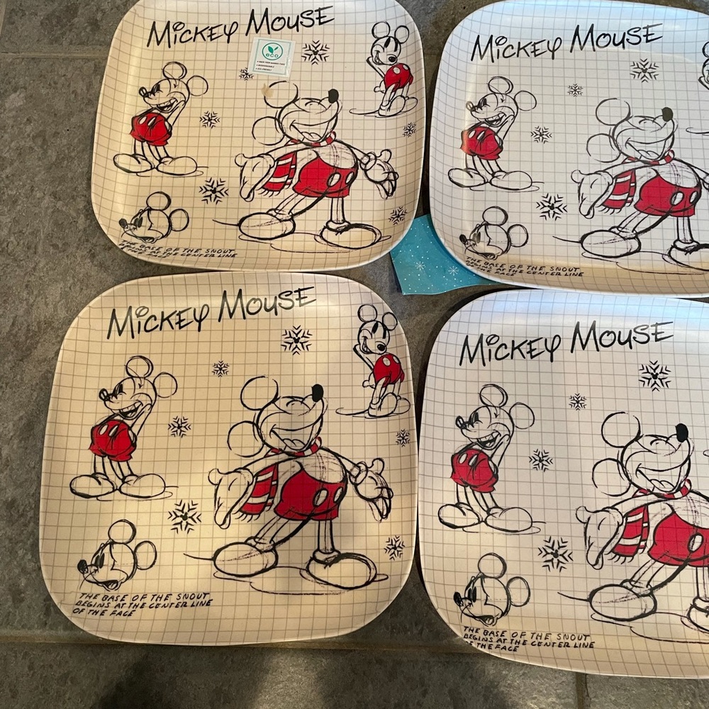 Disney sketchbook Christmas set 4 Mickey Mouse bamboo dinner plates - Picture 2 of 2